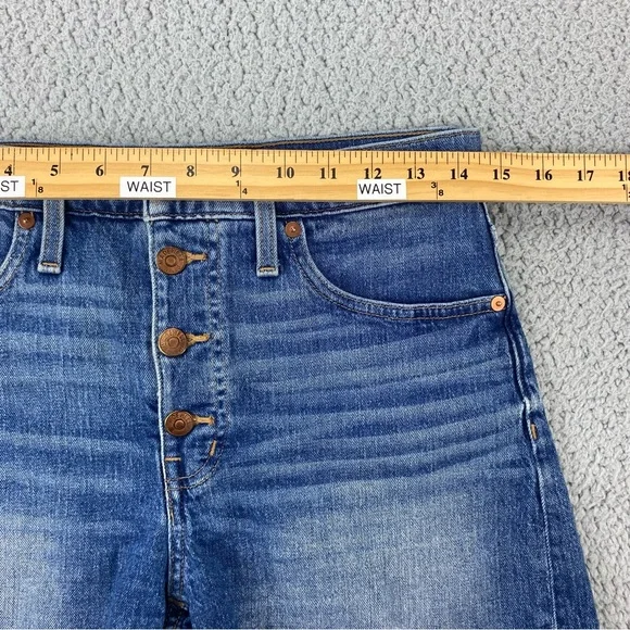 Madewell High-Rise Denim Shorts in Burke Wash: Button-Front EditionSize:27
